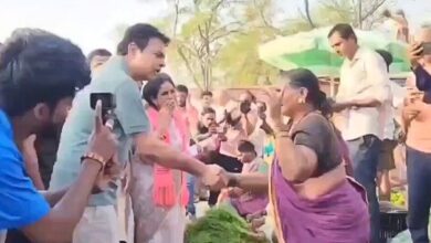Woman farmer demands KTR in Sircilla, video viral