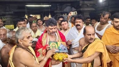 Shivakumar continues temple visits for 2nd
