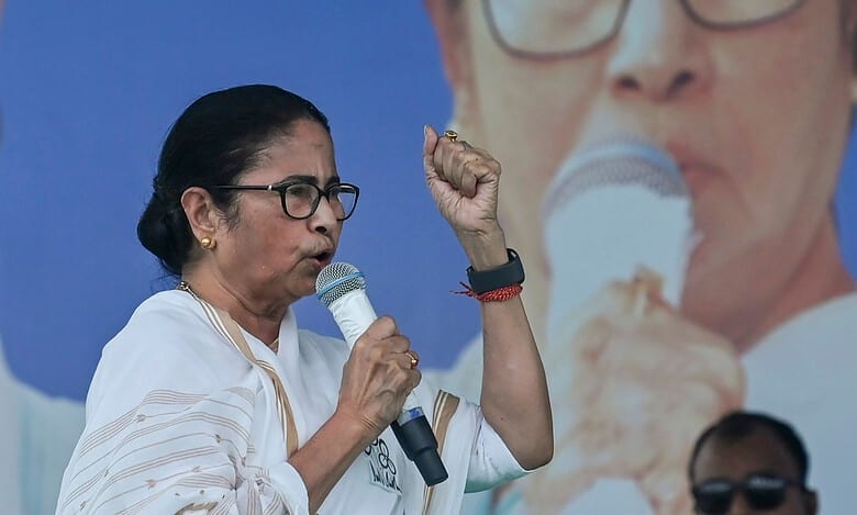 Man falls ill at rally, Mamata stops speech to order medical treatment
