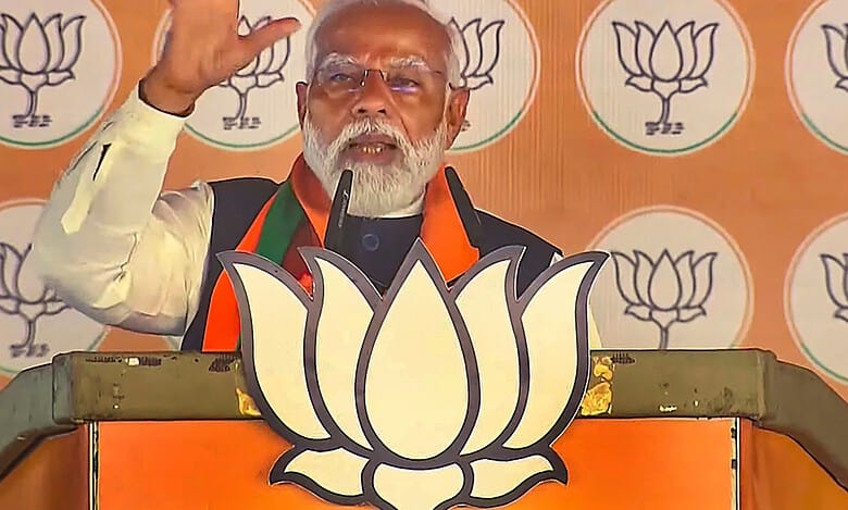 Congress is 'Sultan of tukde, tukde gang': PM Modi at Karnataka poll rally