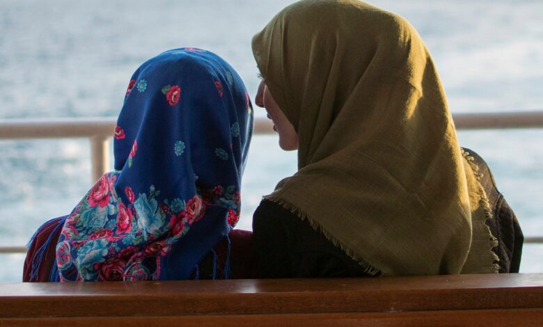 Russia allows headscarves in pasport photos
