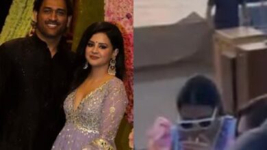 Trending: MS Dhoni's wife's smoking photo becomes talk of town