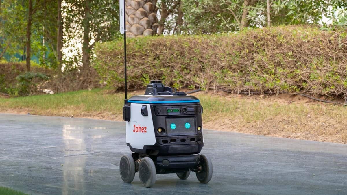 A four-wheeled autonomous food delivery robot with