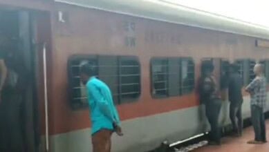 Passengers stranded at Miryalguda railway station after technical fault in Engine