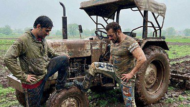 MS Dhoni and Salman Khan