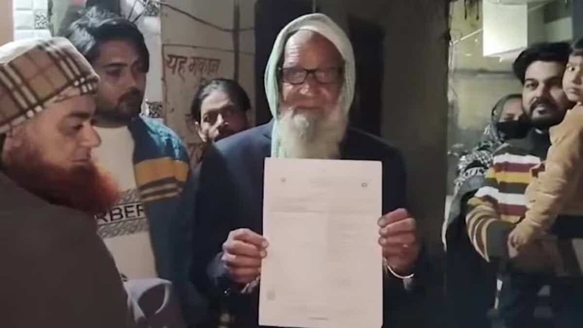 UP man resurfaces after being 'dead' for three decades, came back for documents needed for SIR in West Bengal