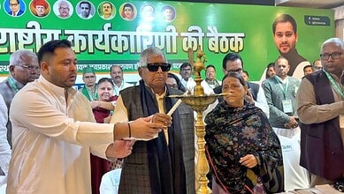 RJD chief Lalu Yadav with his younger son Tejashwi Yadav and wife Rabri Devi