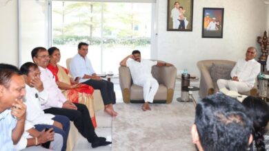 Harish Rao and other BRS MLAs meet KTR at his residence