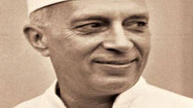 After BJP's attack on Nehru, K'taka Cong calls Vajpayee 'a heavy drinker'