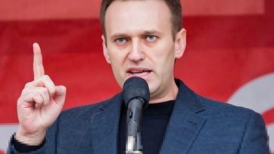 Kremlin critic Navalny slapped with new criminal charges