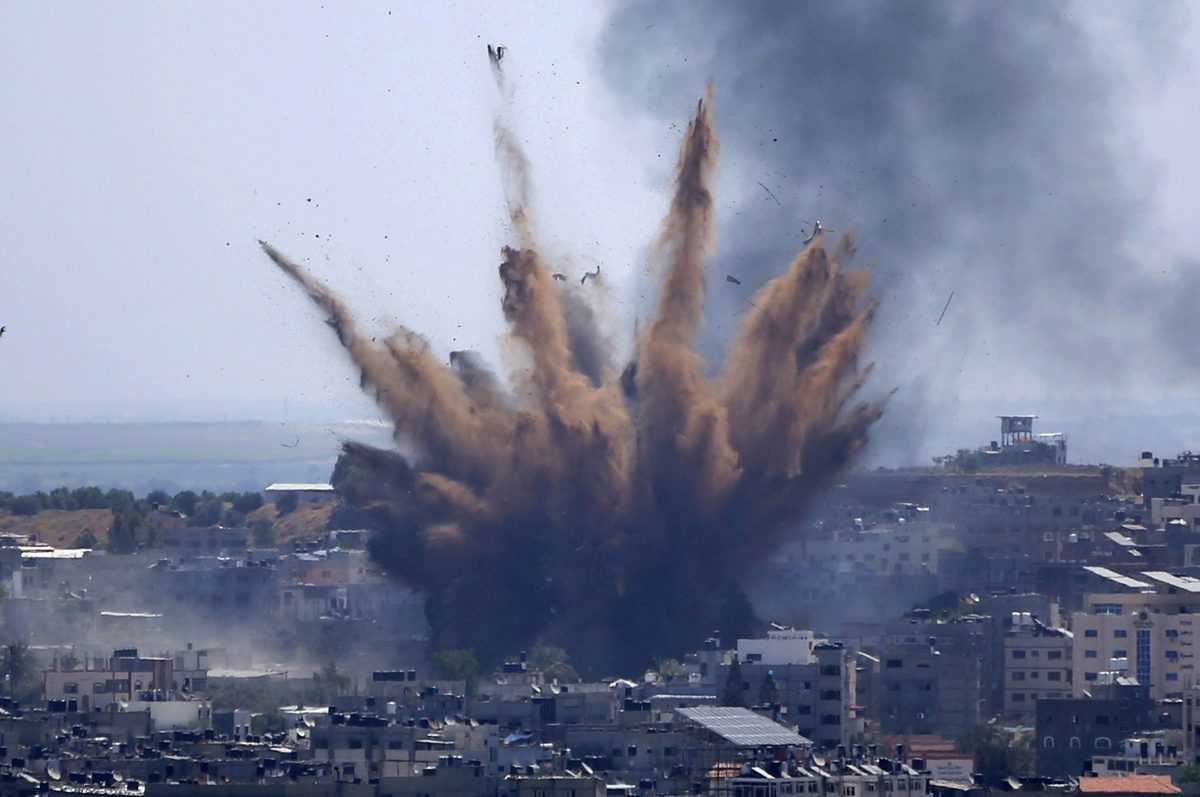 Israeli strikes hit southern Damascus