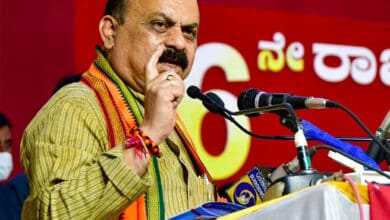 Karnataka: 'Cash' gift to journos on Diwali dents CM's image