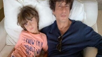 SRK to do film with AbRam? See actor's viral tweet