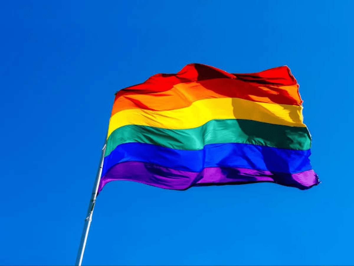 Qatar: 35-year-old doctor comes out as gay