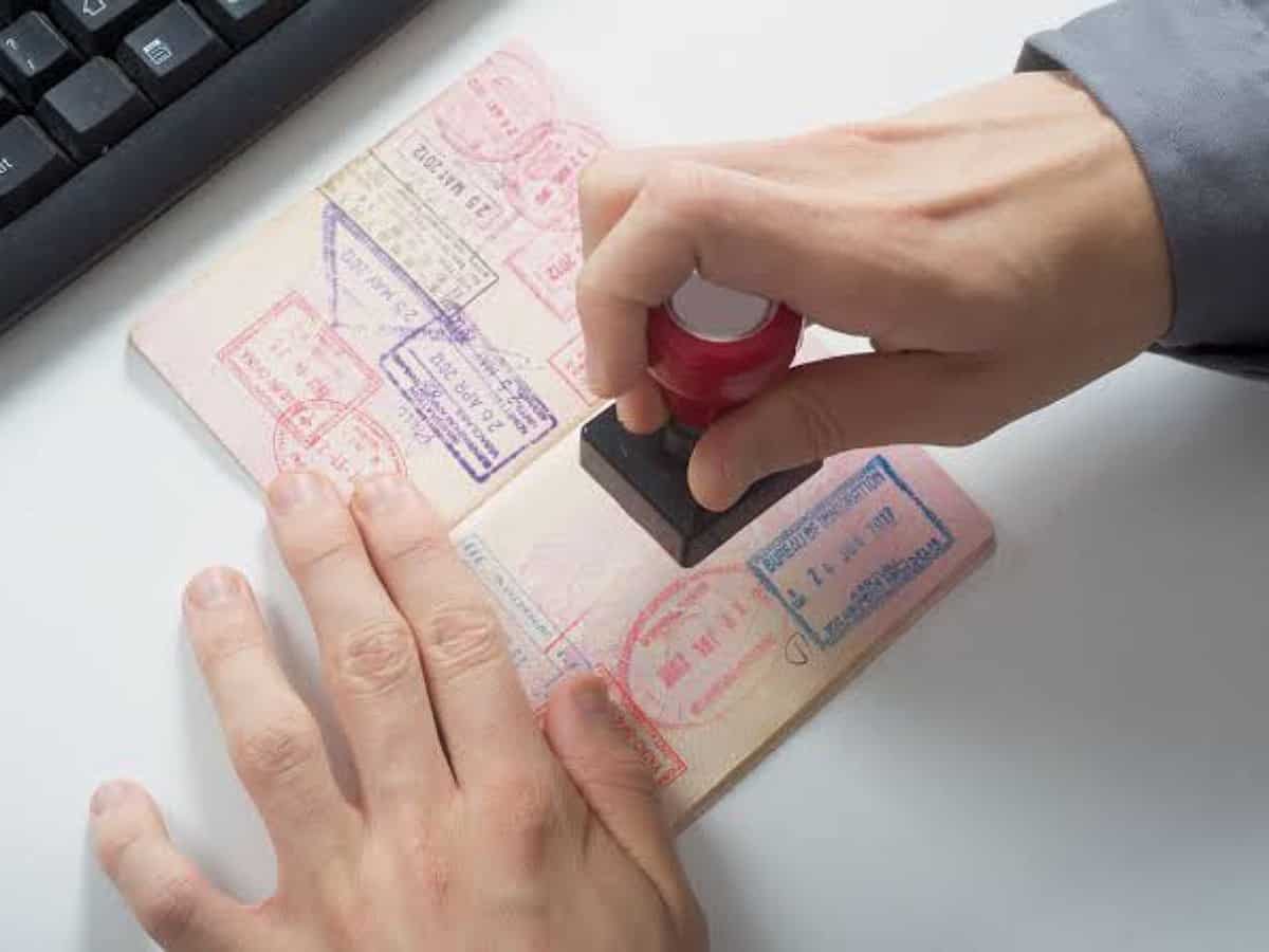 Oman to extend long-term visa for talented expats
