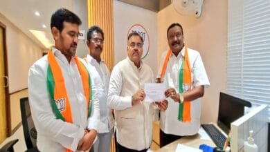 Telangana minster's brother joins BJP