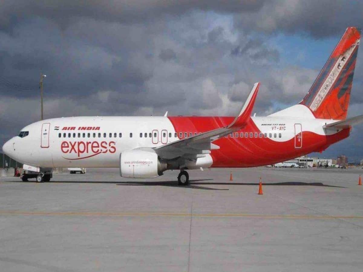 Argument breaks out between passengers, AI staff over flight delay in Delhi