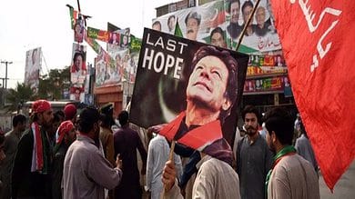 Pak Govt orders probe into Imran's assassination bid amid nationwide protests