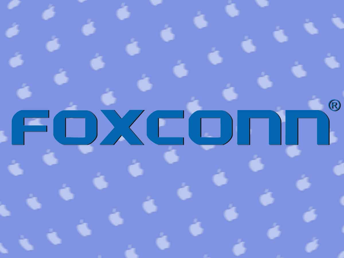 Foxconn woos fleeing workers with $70 subsidy after iPhone production hit
