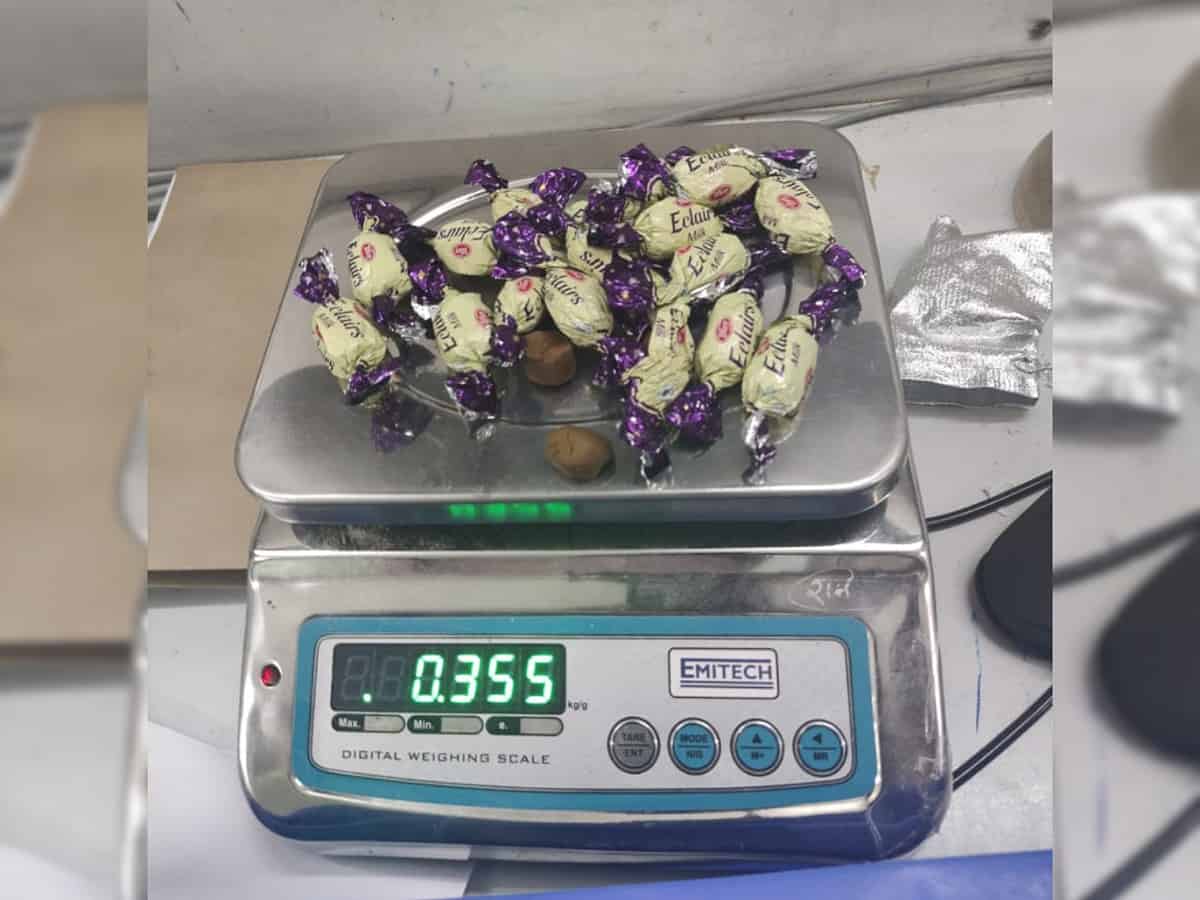 Delhi: Passenger from Oman hid smuggled gold paste in Eclairs toffees