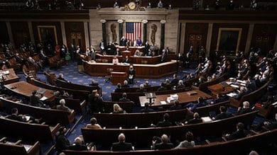 US congressman announces bid to lead Democrats in House