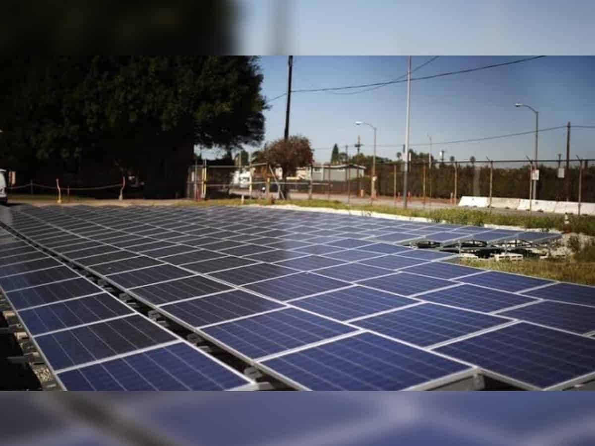 Yemen introduces solar project to reduce severe electricity outages