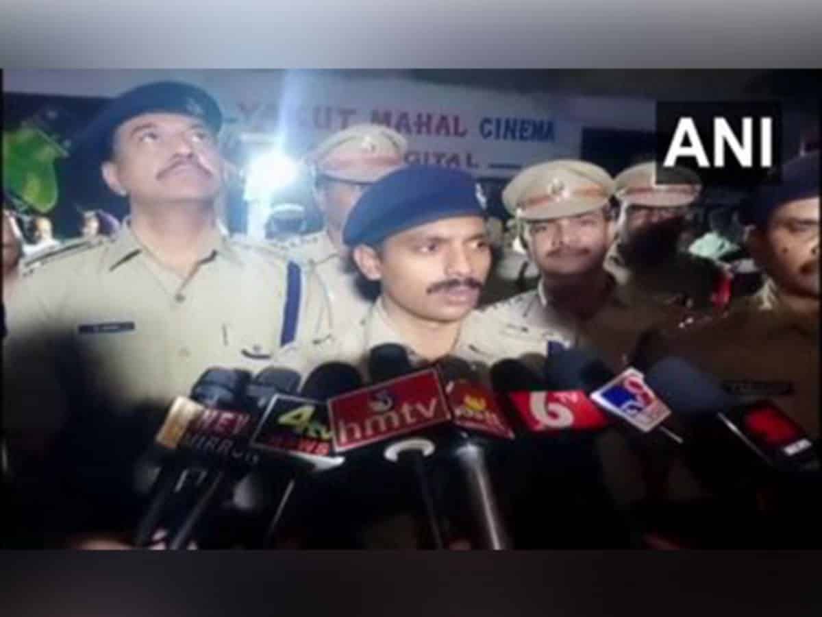 Hyderabad Police raids rowdy sheeters, take into custody
