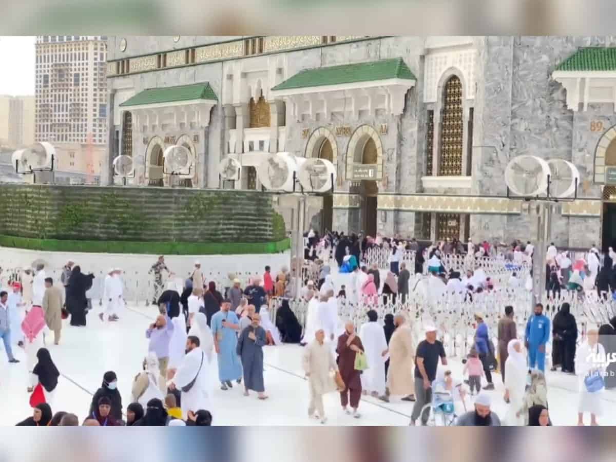 Saudi Arabia begins landscaping works in courtyard of Makkah's Grand Mosque