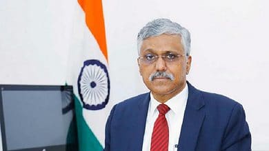 Indian defence secretary meets delegations from Oman, US, Saudi