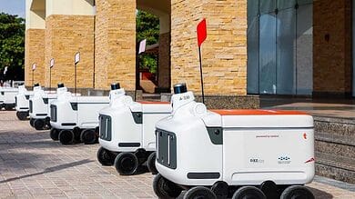 Video: Dubai launches food delivery robots called ‘talabots’