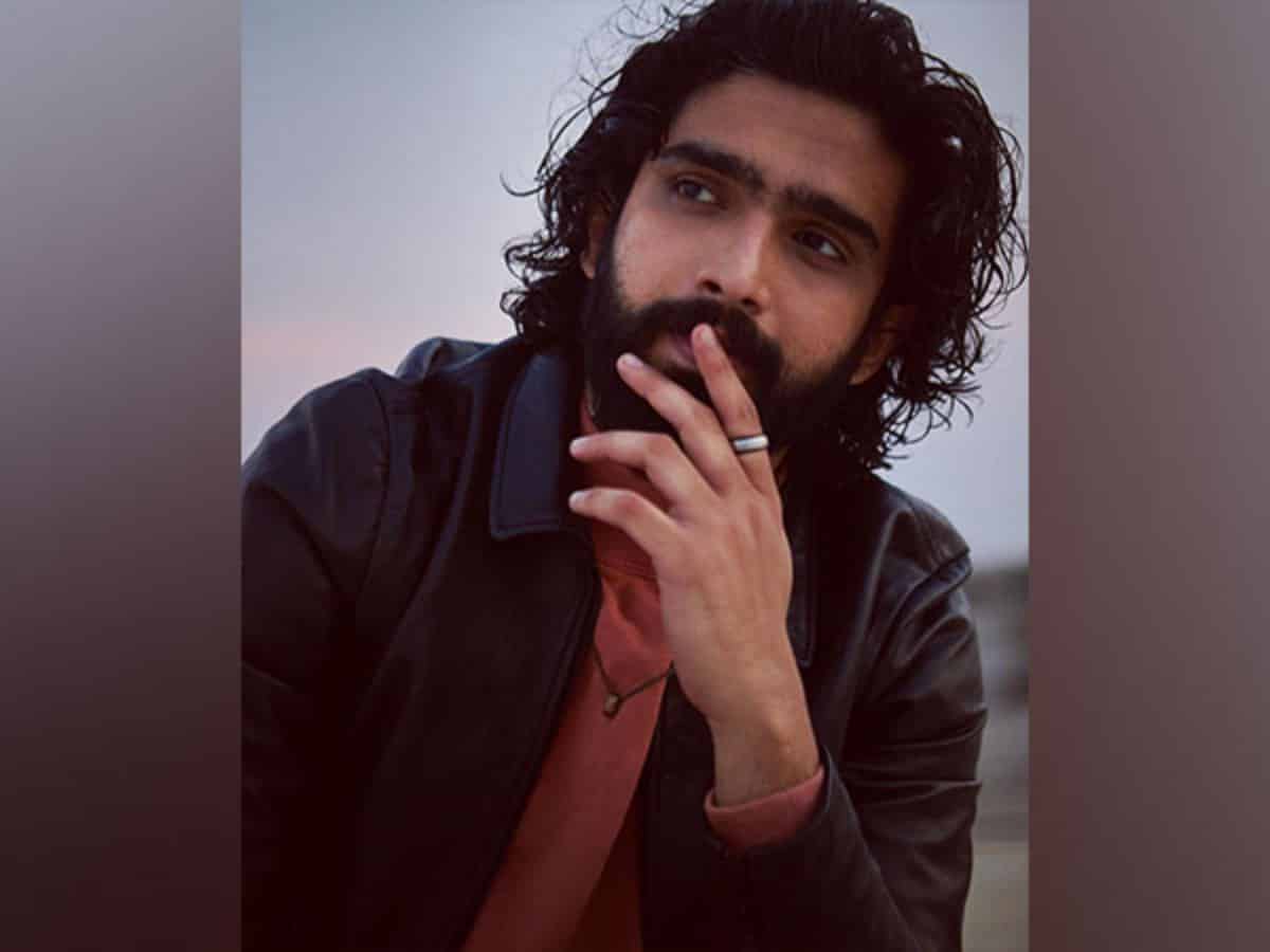 'Truth about campism, bootlicking within #Bollywood..' Amaal Mallik reacts to Priyanka Chopra's podcast