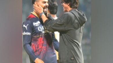 IPL 2023: SRK teaches Virat Kohli 'Jhoome Jo Pathaan' hook step