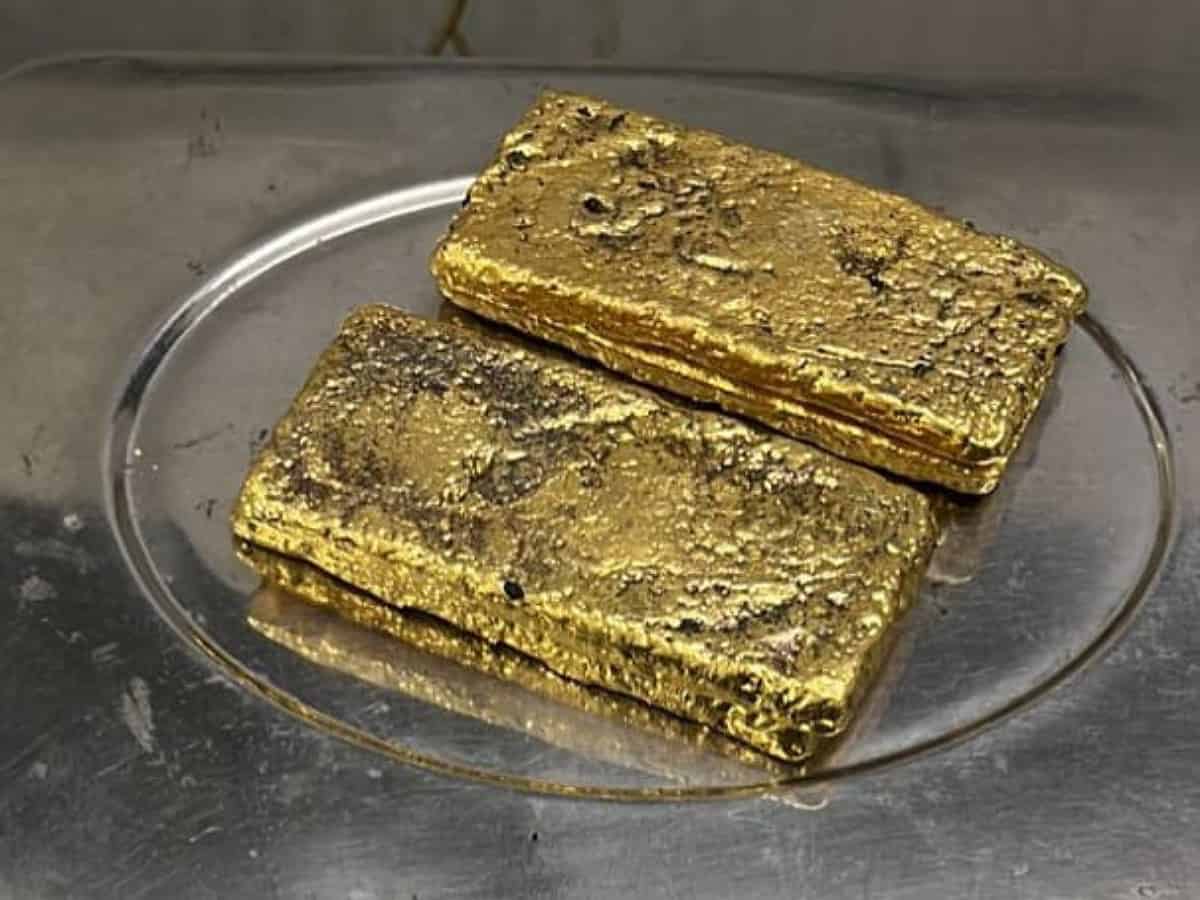 3.73 kg gold, foreign currency worth Rs 16.46L seized at Hyderabad airport
