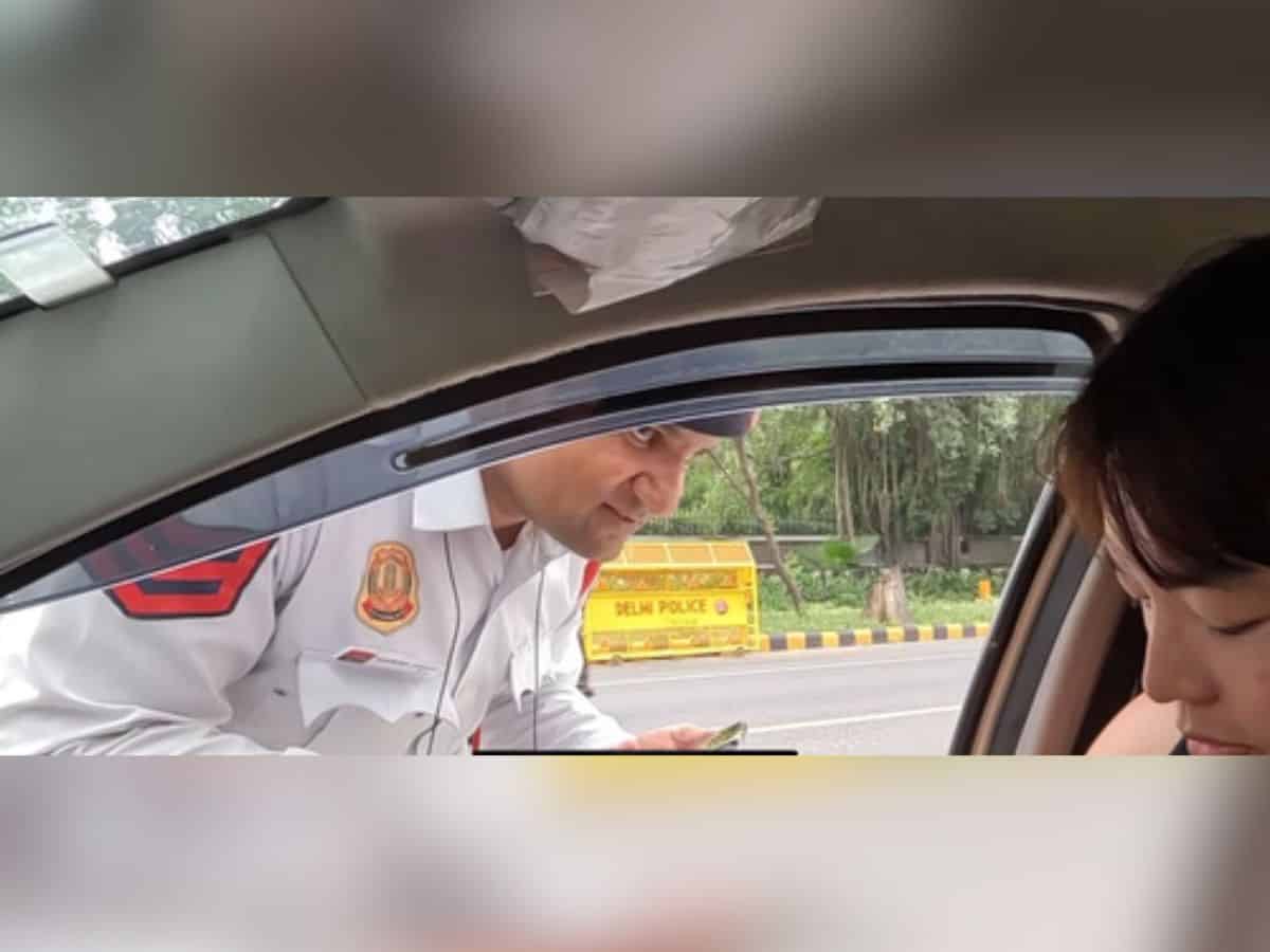 2 Delhi traffic cops suspended after Korean YouTuber uploads video of them extorting Rs 5K
