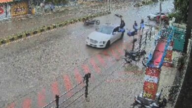 Karnataka: Girl student tossed in the air by speeding Jaguar