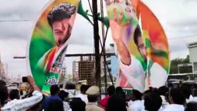 Telangana Congress activists hit media guy for shooting their internal fight