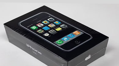 ‘Holy Grail’ 2007 Apple iPhone sells for record Rs 1.5 crore