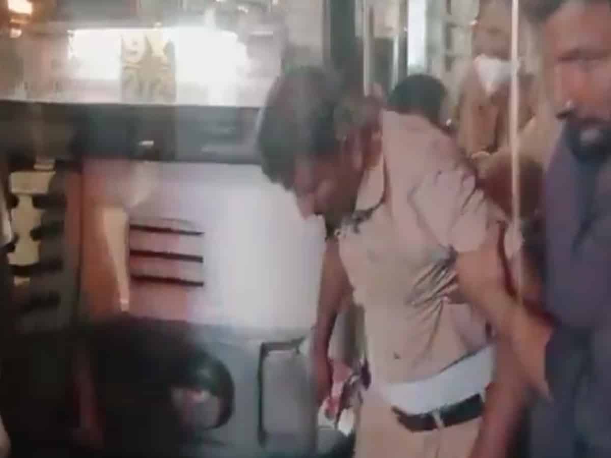 Hyderabad: Ganja addicts thrash TSRTC bus driver at Suraram