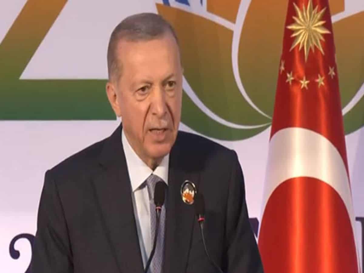 Erdogan announces fee exemption for Gaza students in Turkey