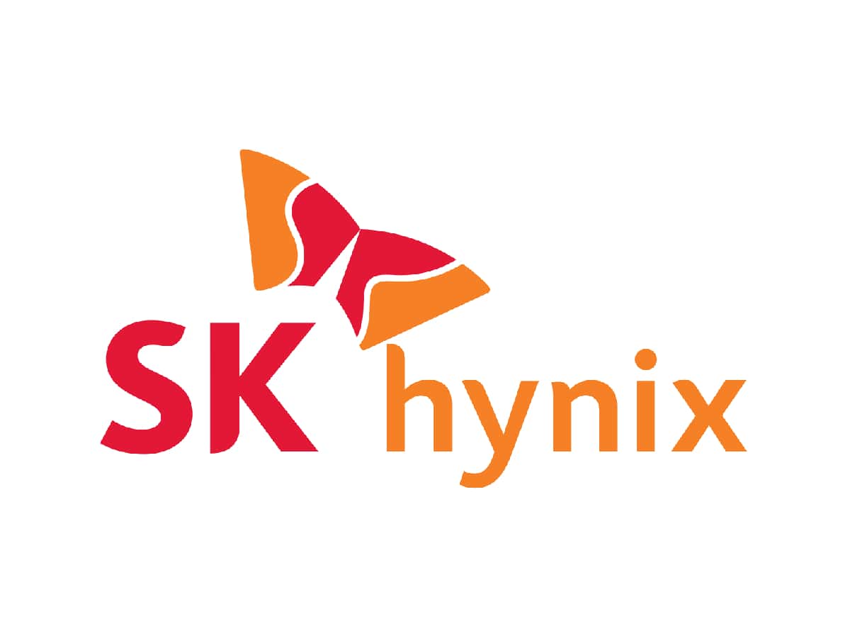 SK hynix opens probe into use of its chips in Huawei's new phone