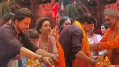 Unseen video of SRK performing Ganesh puja at Ambani's home