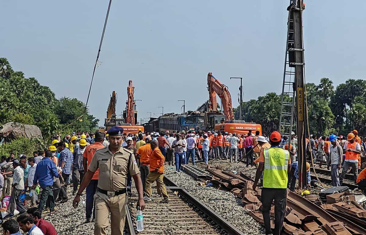 Through the Lens: Passenger trains collision in Vizianagaram