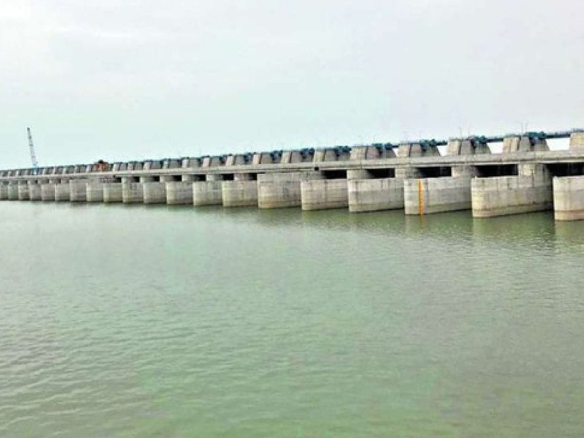 Telangana: Central team visits KLIP barrage to assess damage