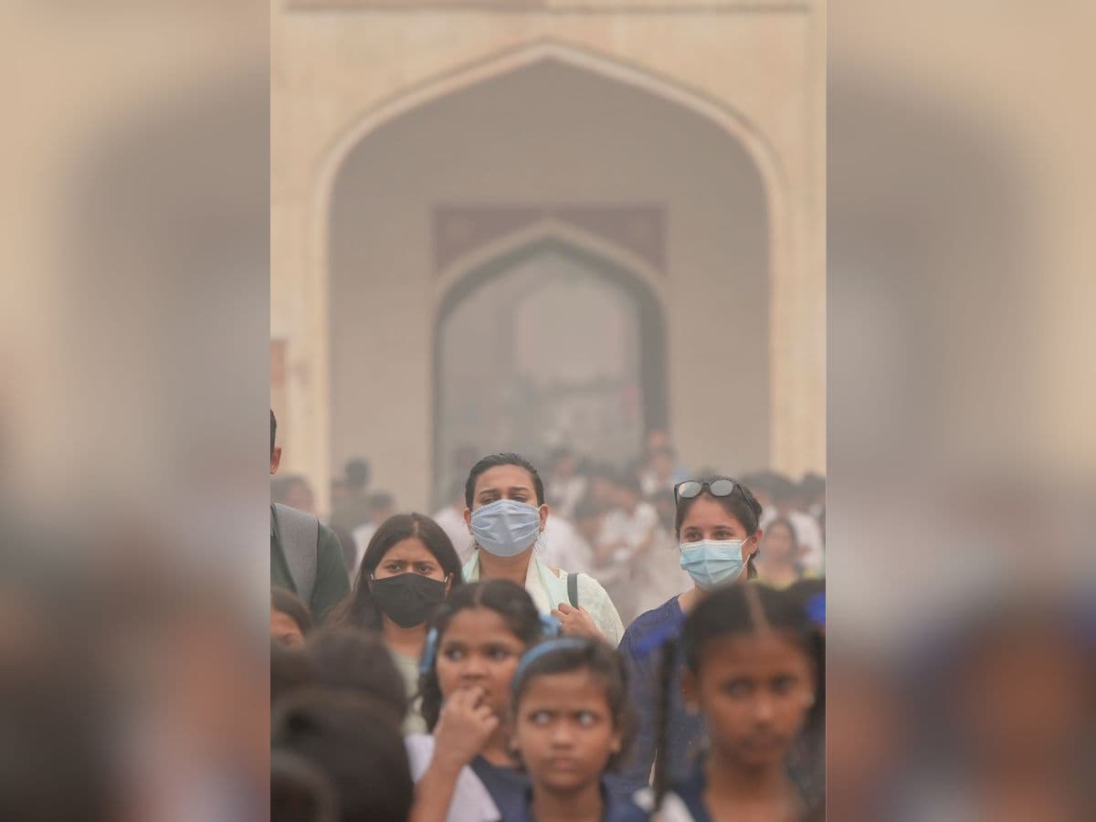 Delhi air quality drops alarmingly for 6 days straight; worst since 2021