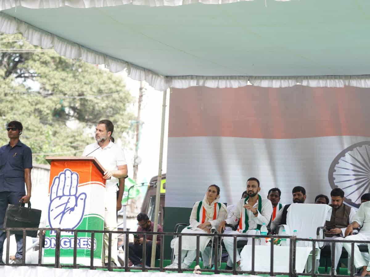 No cases on Owaisi as he is helping Modi: Rahul in Hyderabad