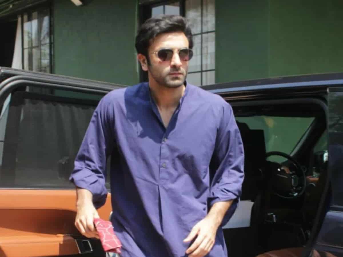 Ranbir Kapoor lands in Hyderabad, spotted at RGIA - Watch