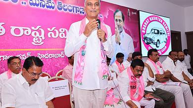 KCR to tour districts from next month, says Harish Rao 