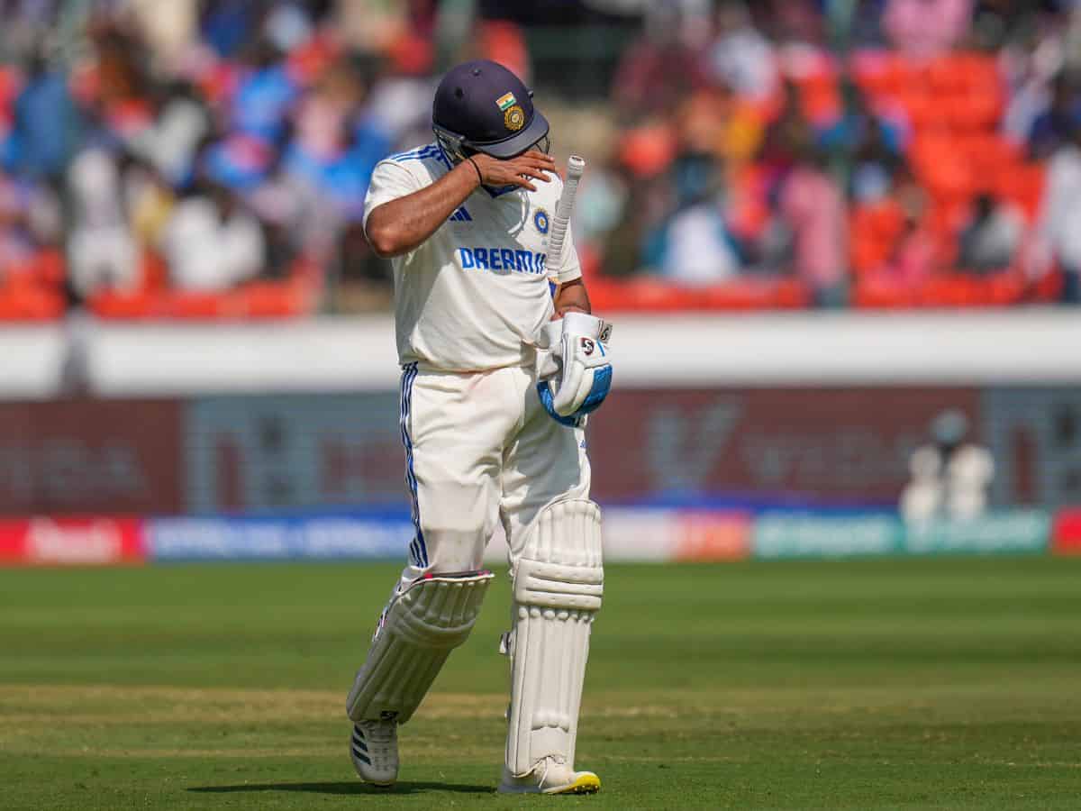 England shocks India's top order, 136 needed to win Hyderabad test