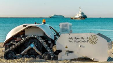 Saudi Arabia unveils robot for cleaning beaches