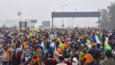 Farmers halt 'Dilli Chalo' march for two days
